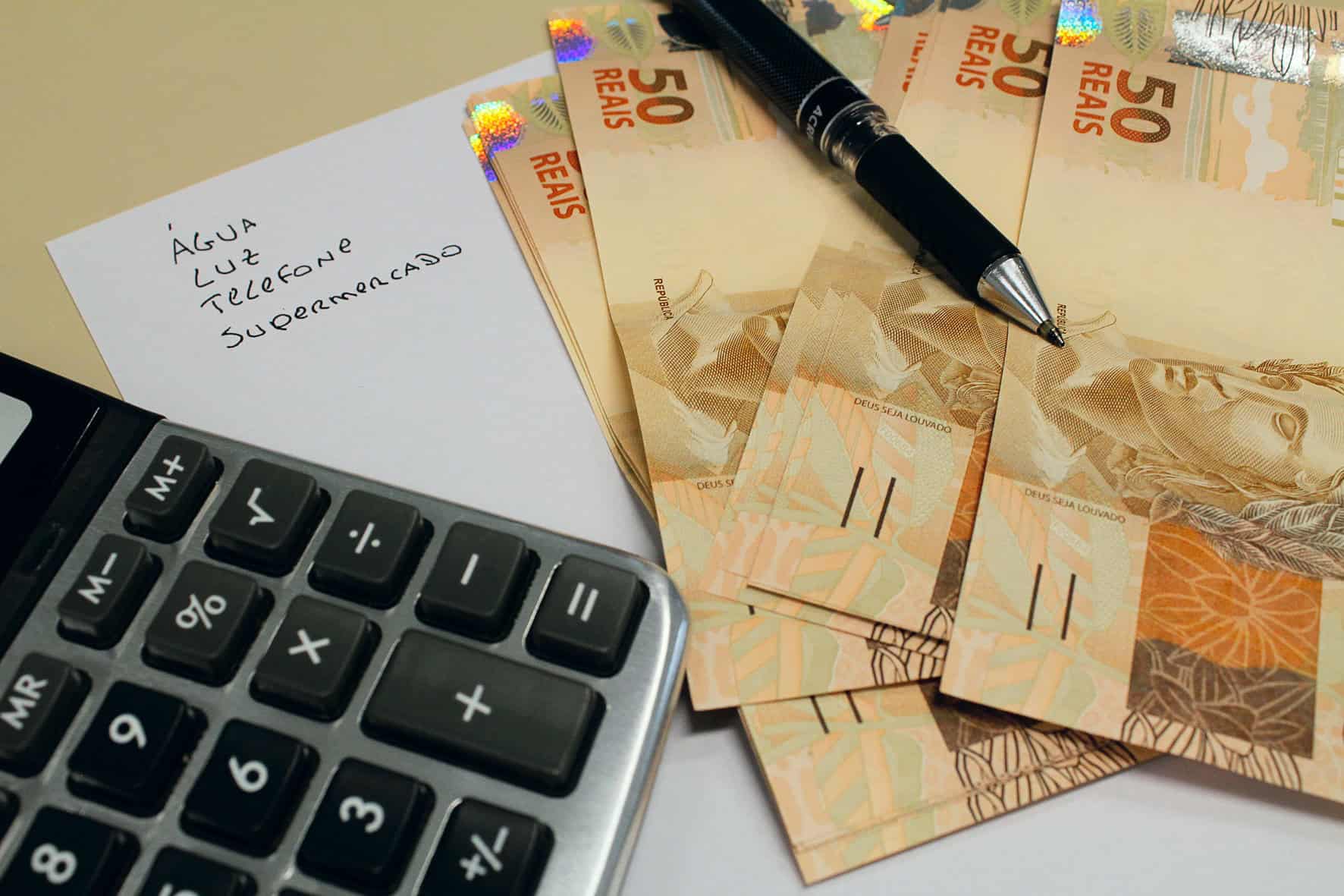 inadimplenciabrasil A maior parte dessas dívidas (83%) está relacionada a cartões de crédito