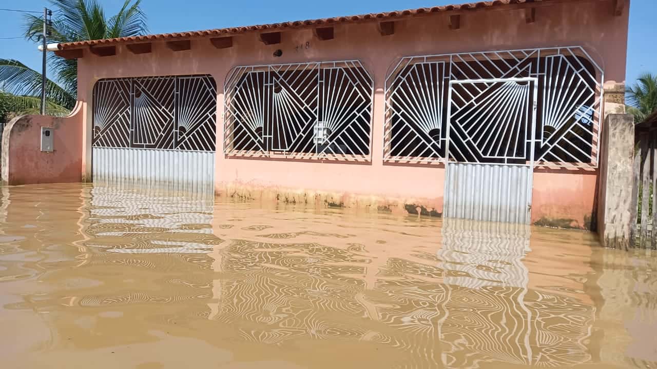 bc8ce518-83b0-423d-9406-846750682d5c bc8ce518-83b0-423d-9406-846750682d5c