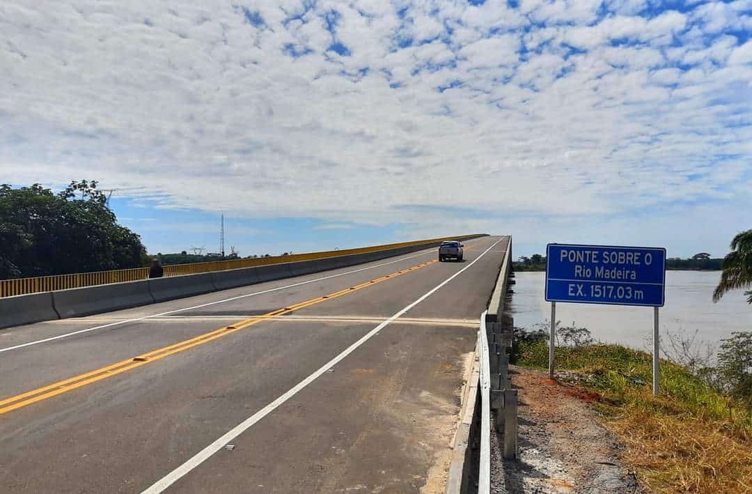 7caf1db9-6351-403b-8500-3cf2bf028127 7caf1db9-6351-403b-8500-3cf2bf028127