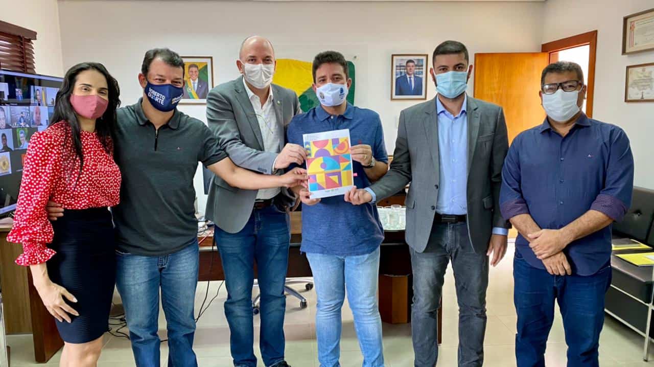 e80c2831-e547-4a35-b457-384facff4cb1 e80c2831-e547-4a35-b457-384facff4cb1