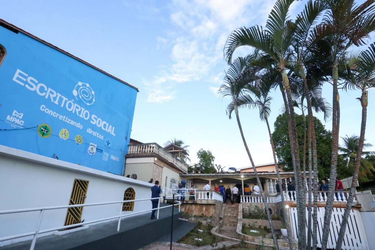 120D83F1-E18C-4B44-A79B-974E2E70AA00