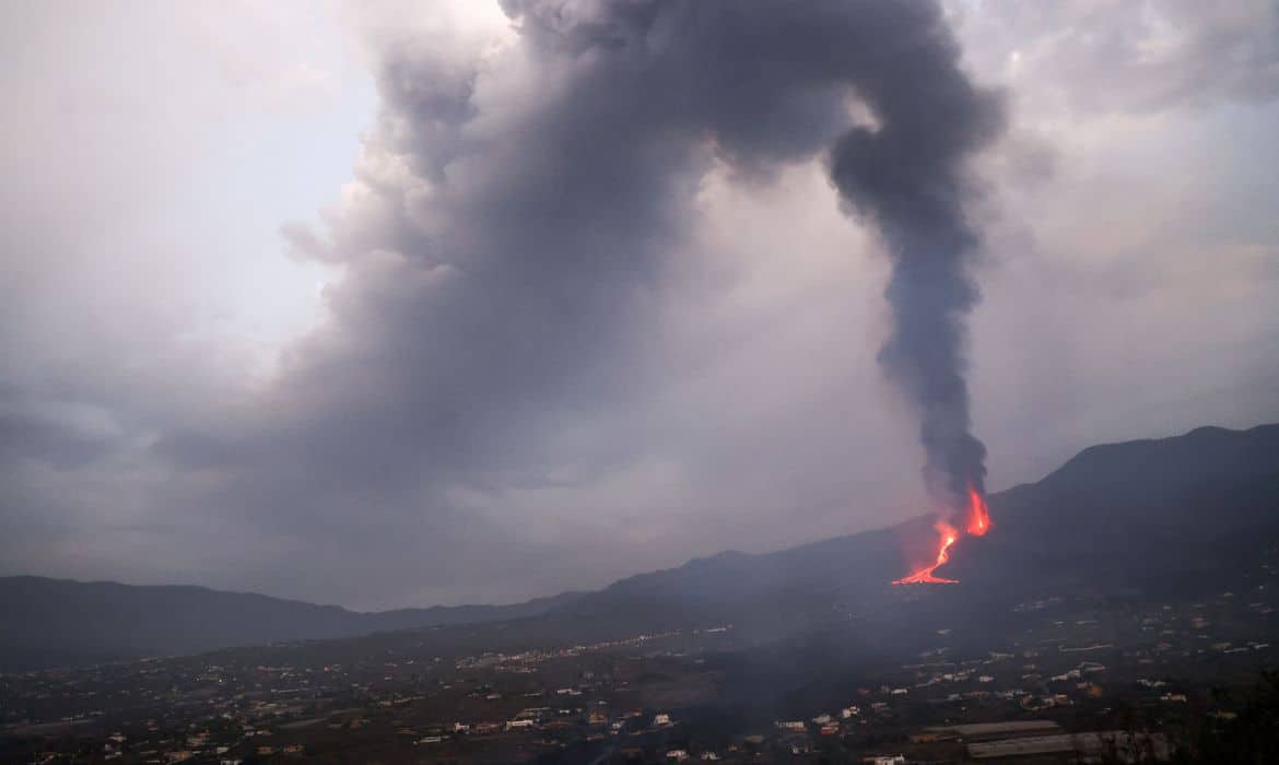 2021-09-27t192619z_489981828_rc2iyp9141v7_rtrmadp_3_spain-volcano Foto: Reuters/Nacho Doce