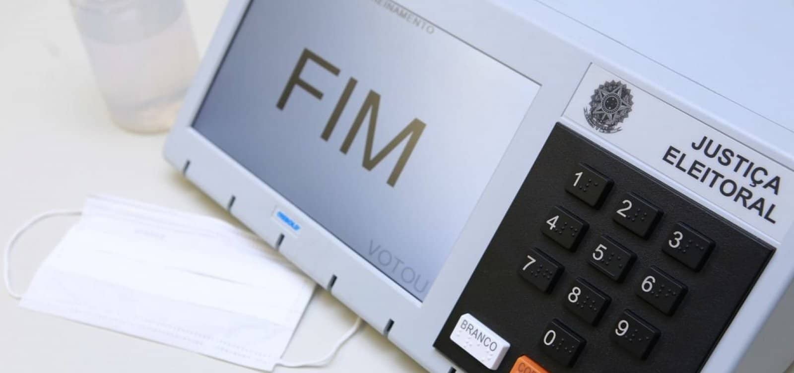 5535E4F3-E1D8-48A9-BEC3-DA99C0D80932 5535E4F3-E1D8-48A9-BEC3-DA99C0D80932