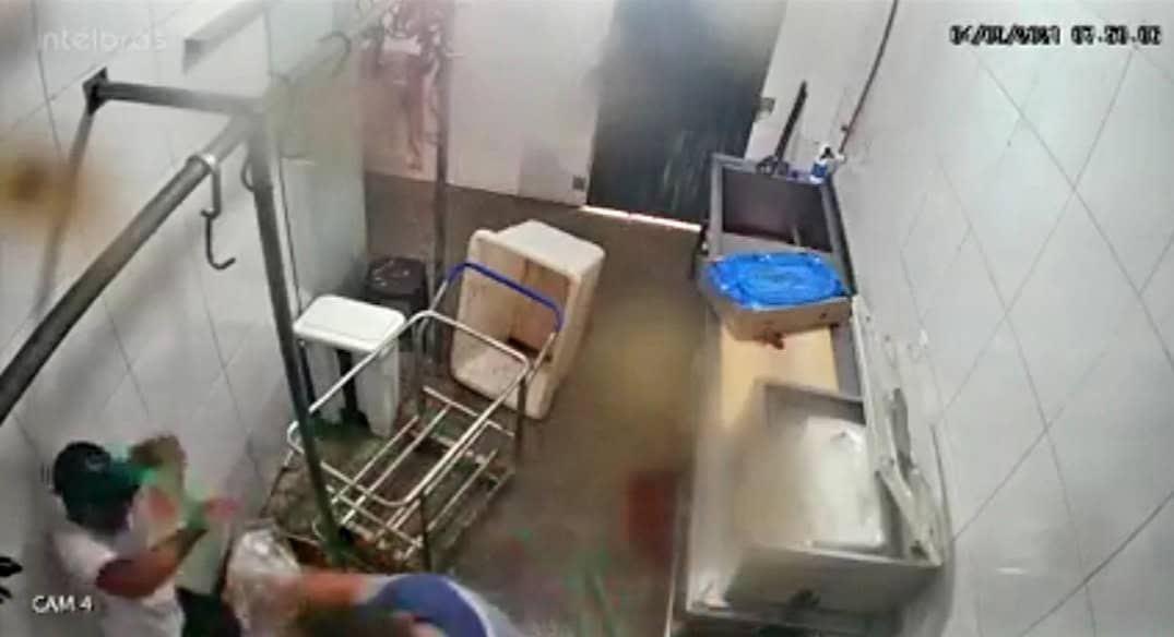 B2B1EFA7-AF1A-450F-A575-0EECF6062F83 B2B1EFA7-AF1A-450F-A575-0EECF6062F83