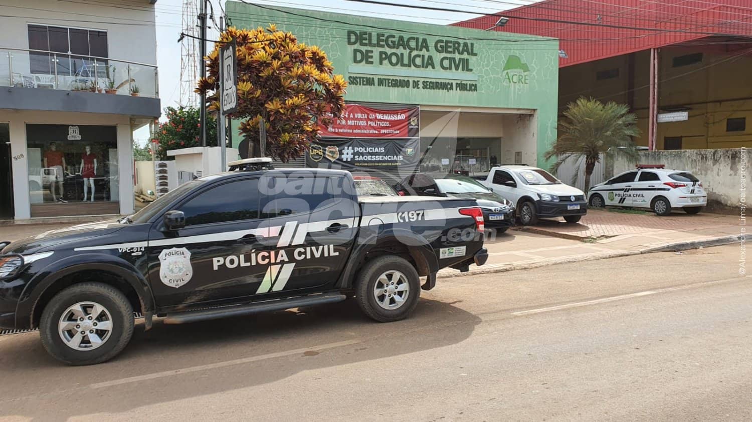 BANDIDOS-MORTOS-EPITACIOLANDIA_01_S_014_By_@Alexandre-Lima BANDIDOS-MORTOS-EPITACIOLANDIA_01_S_014_By_@Alexandre-Lima