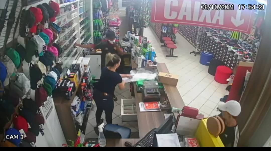 PicsArt_10-09-11.03.50