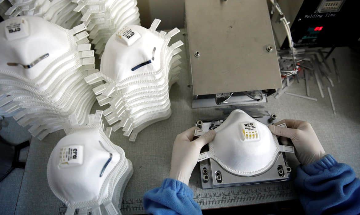 mascara_coronavirus_3001209372_0 Foto: Reuters/Umit Bektas