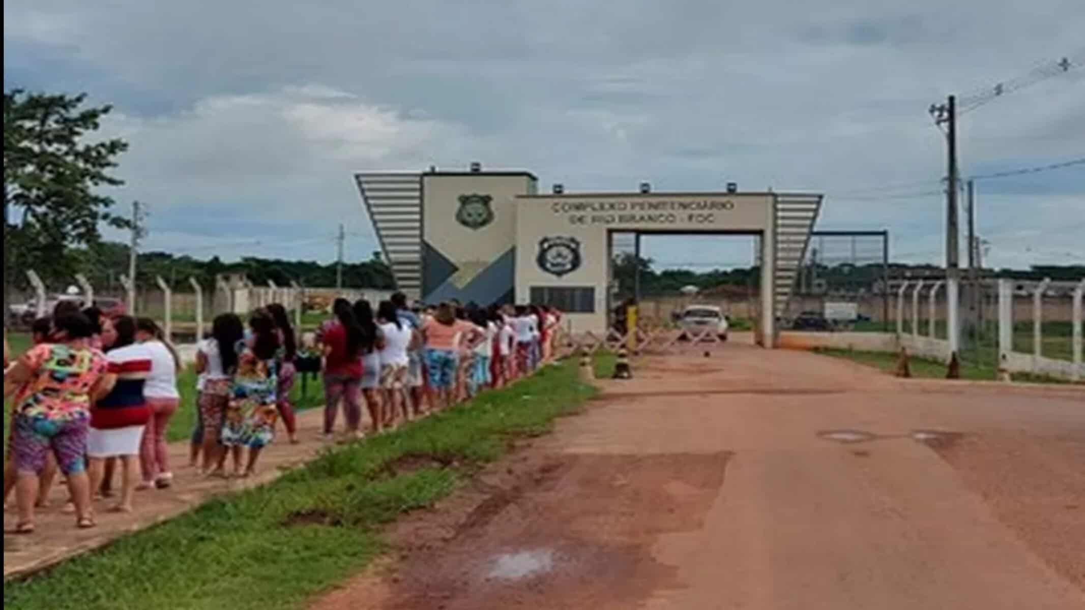 PicsArt_12-05-06.14.03 PicsArt_12-05-06.14.03