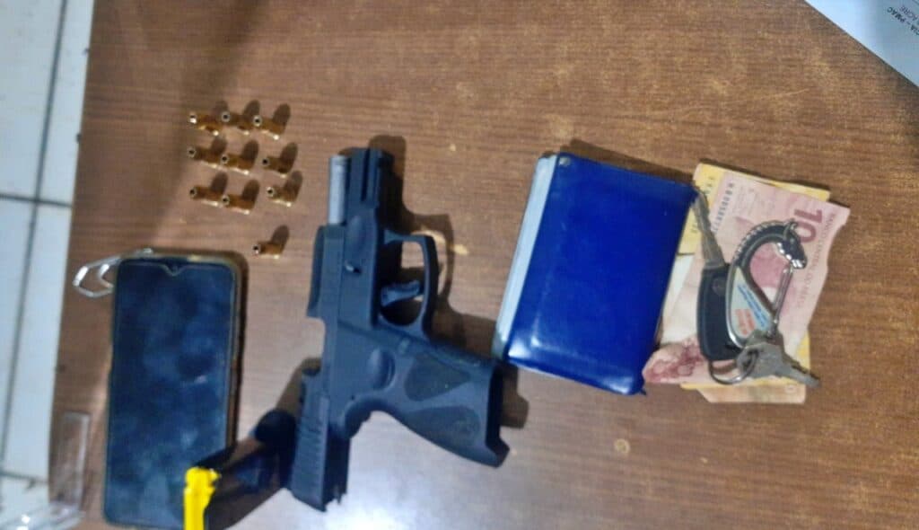 Arma-de-fogo-Manoel-Urbano-1024×590 Arma-de-fogo-Manoel-Urbano-1024x590