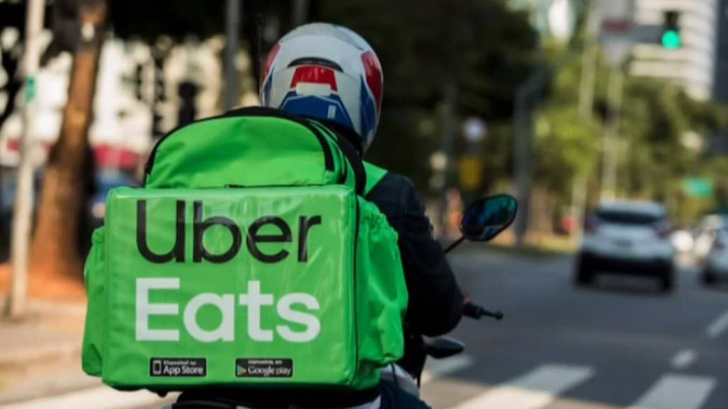 uber-eats-entregador-mochila