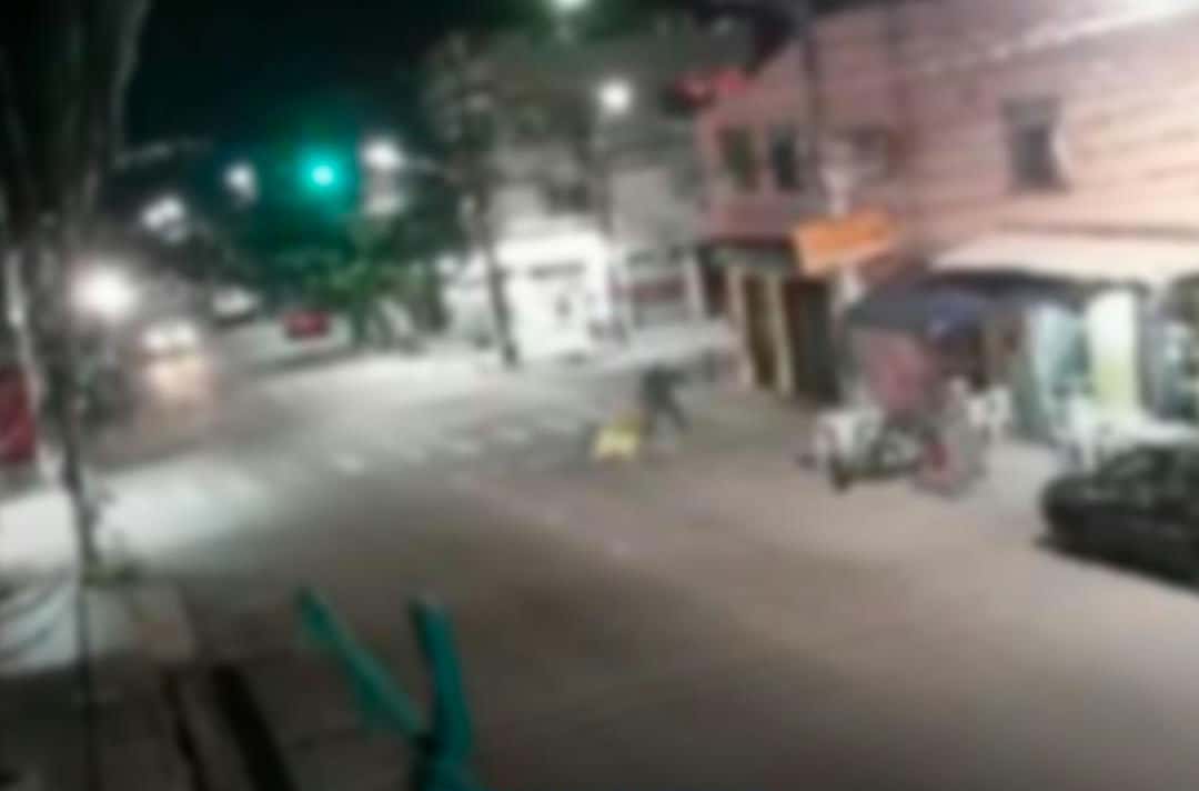 Crime-filmado-video-mostra-dono-do-portal-Pirambu-News-sendo-executado-no-meio-da-rua_1