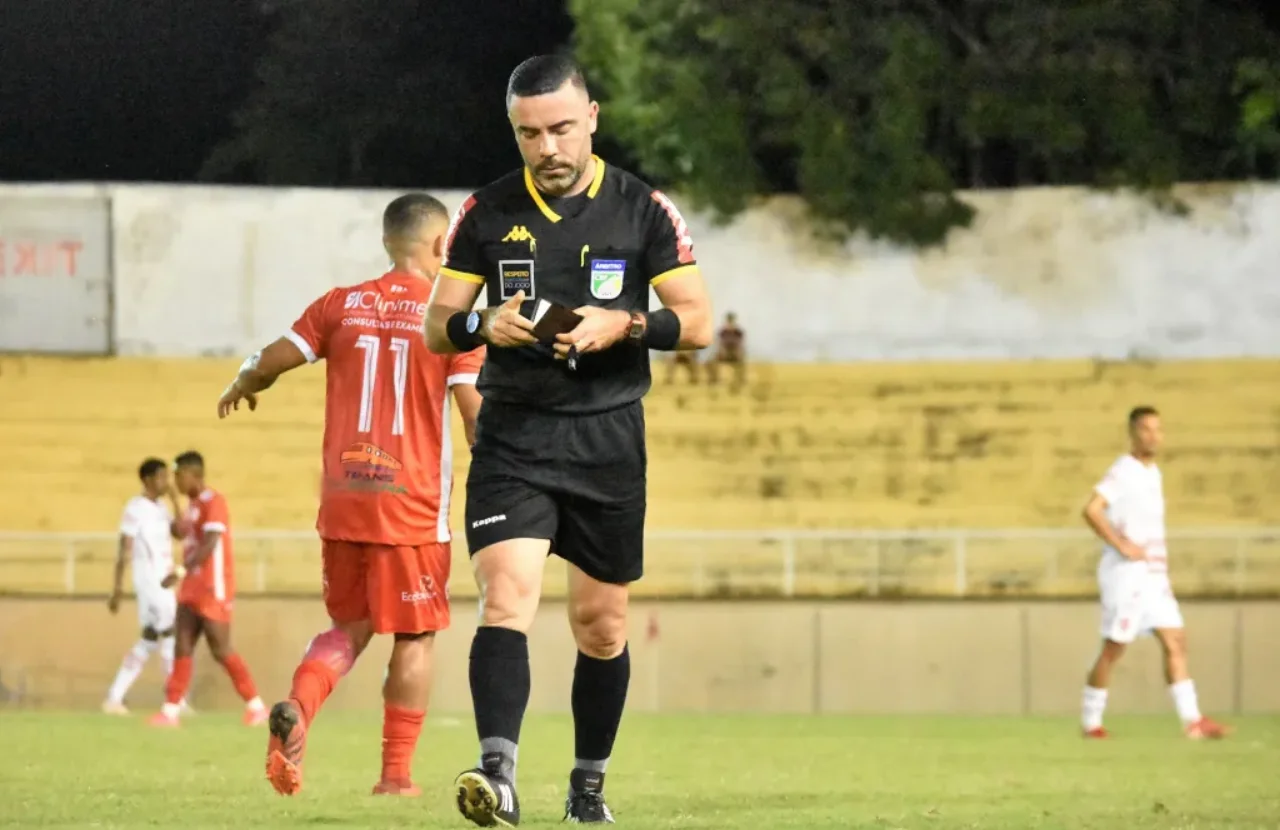 ARBITRO-Igor-Junio-Benevenuto