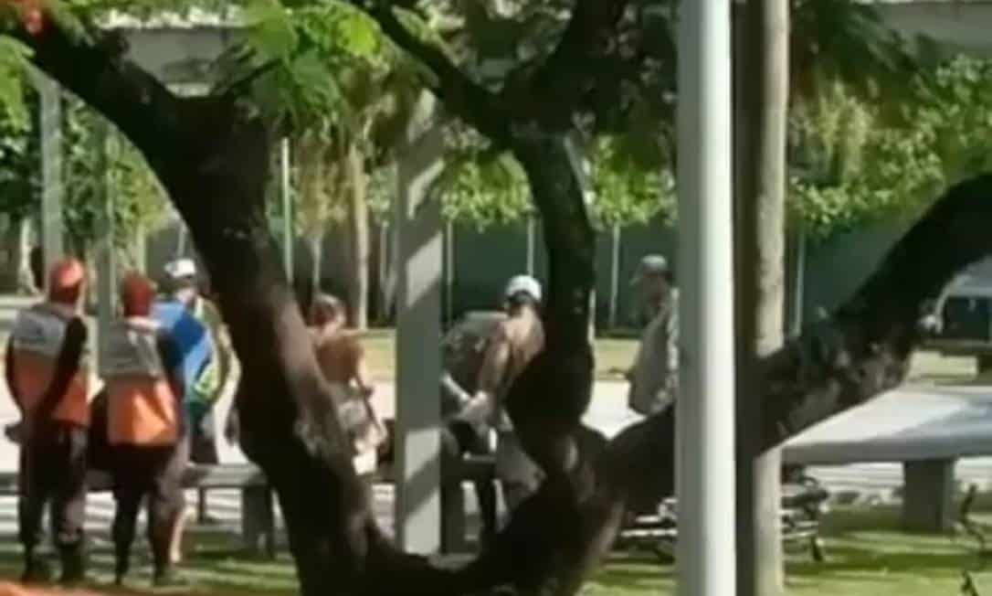 C0468FF8-AF0F-4491-A498-A16CB27CA4DF