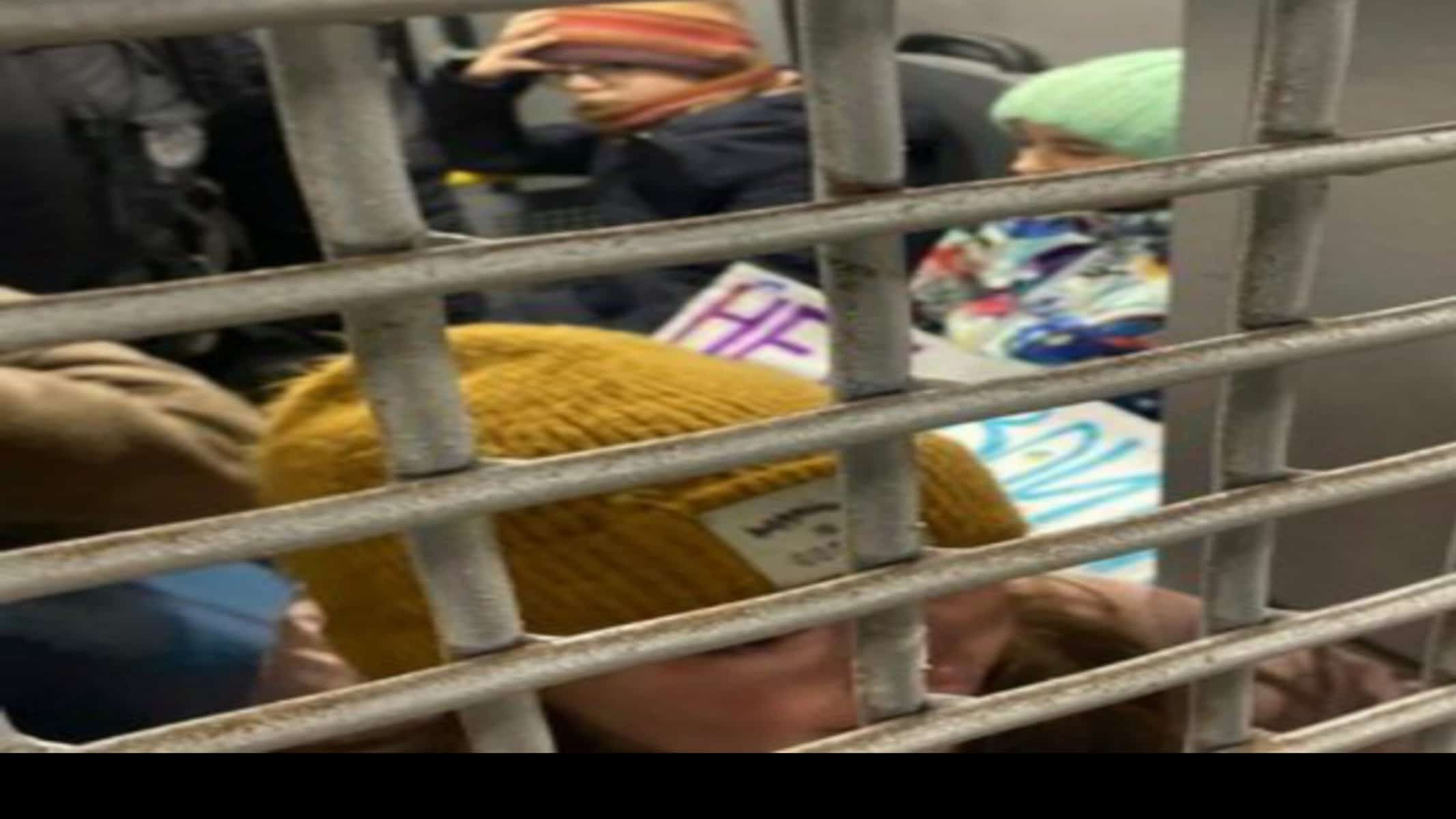 Picsart_22-03-03_17-42-00-853 Picsart_22-03-03_17-42-00-853