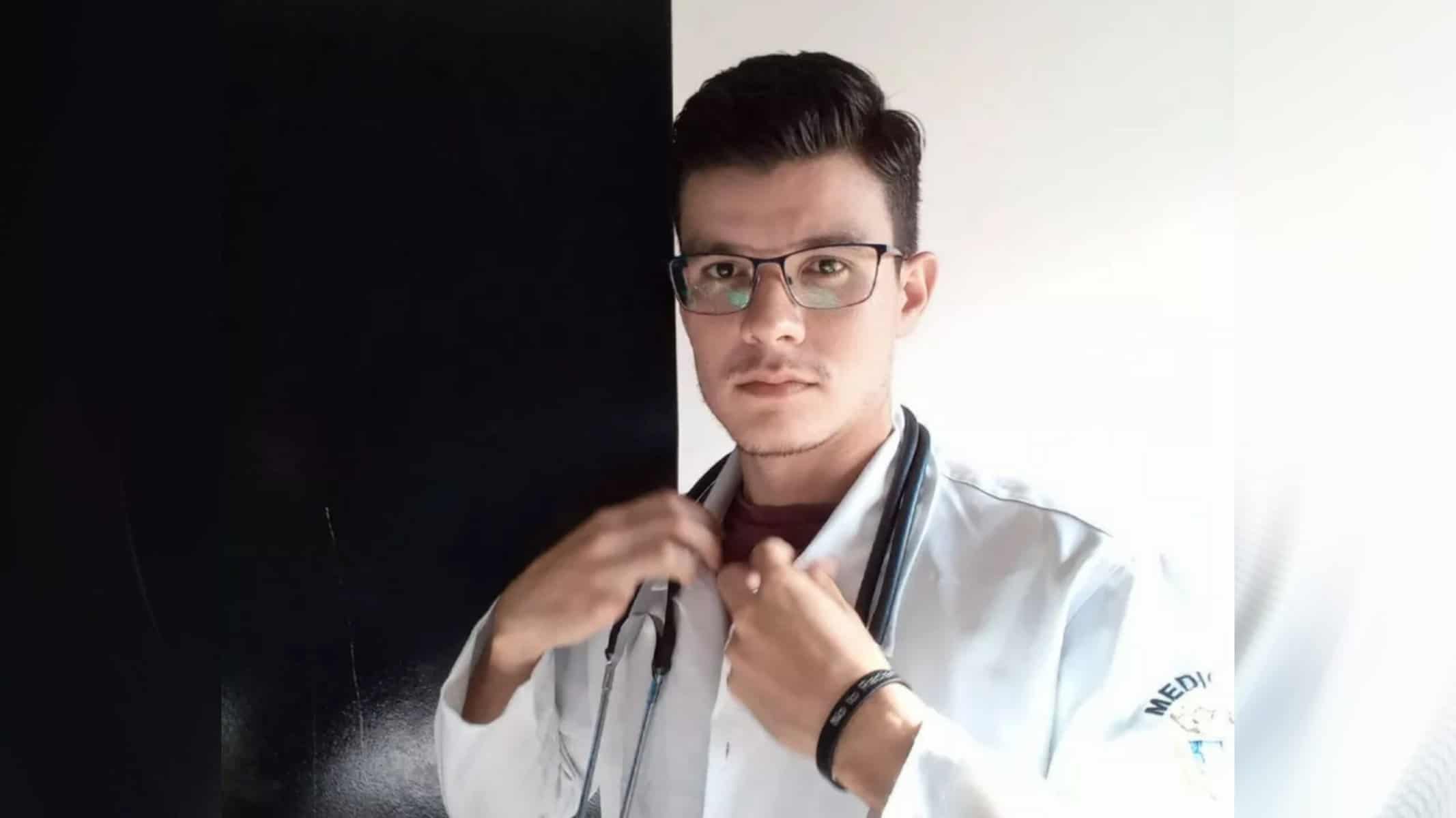 Picsart_22-04-04_15-17-21-737