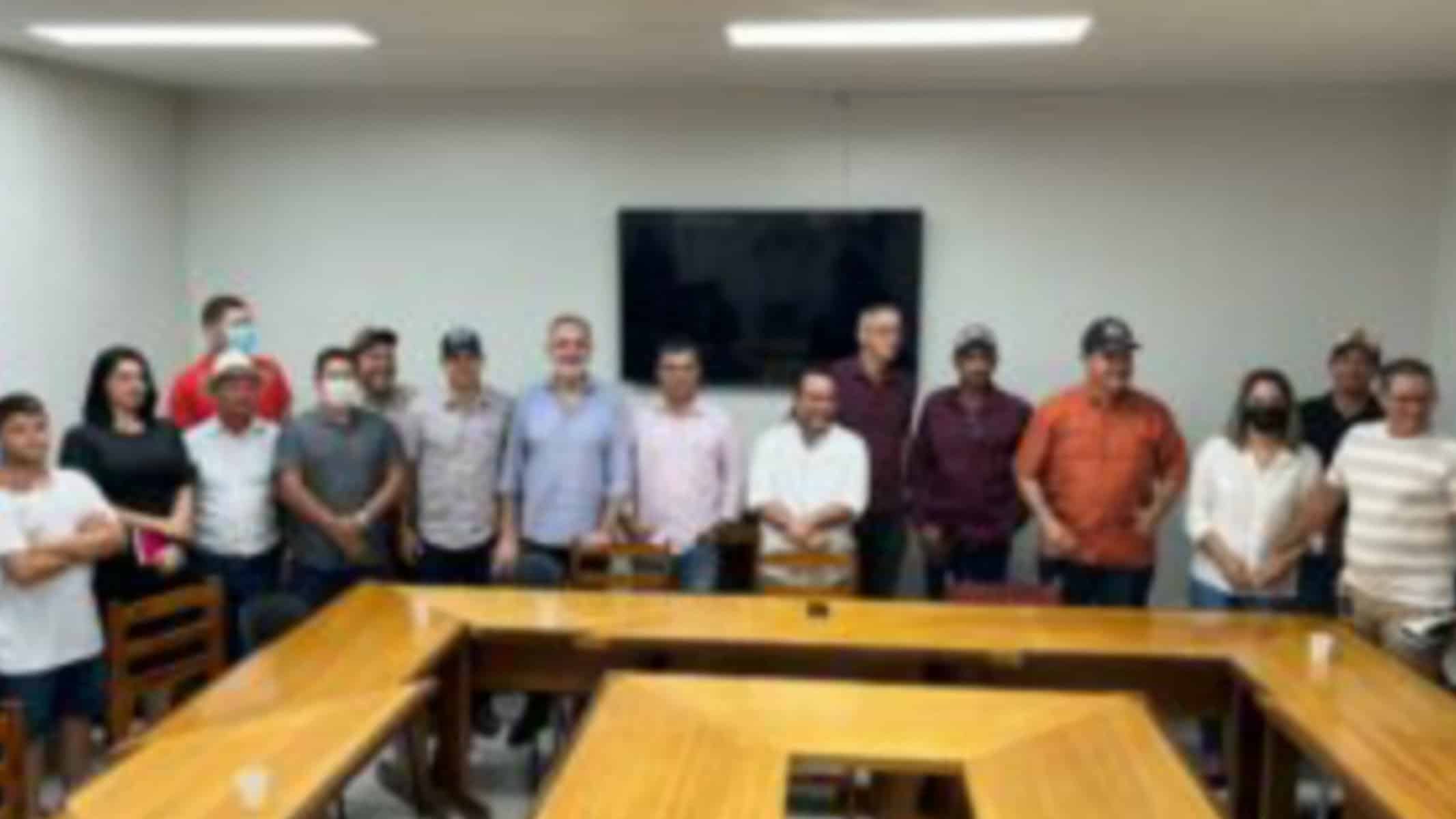 Picsart_22-04-12_13-42-38-859