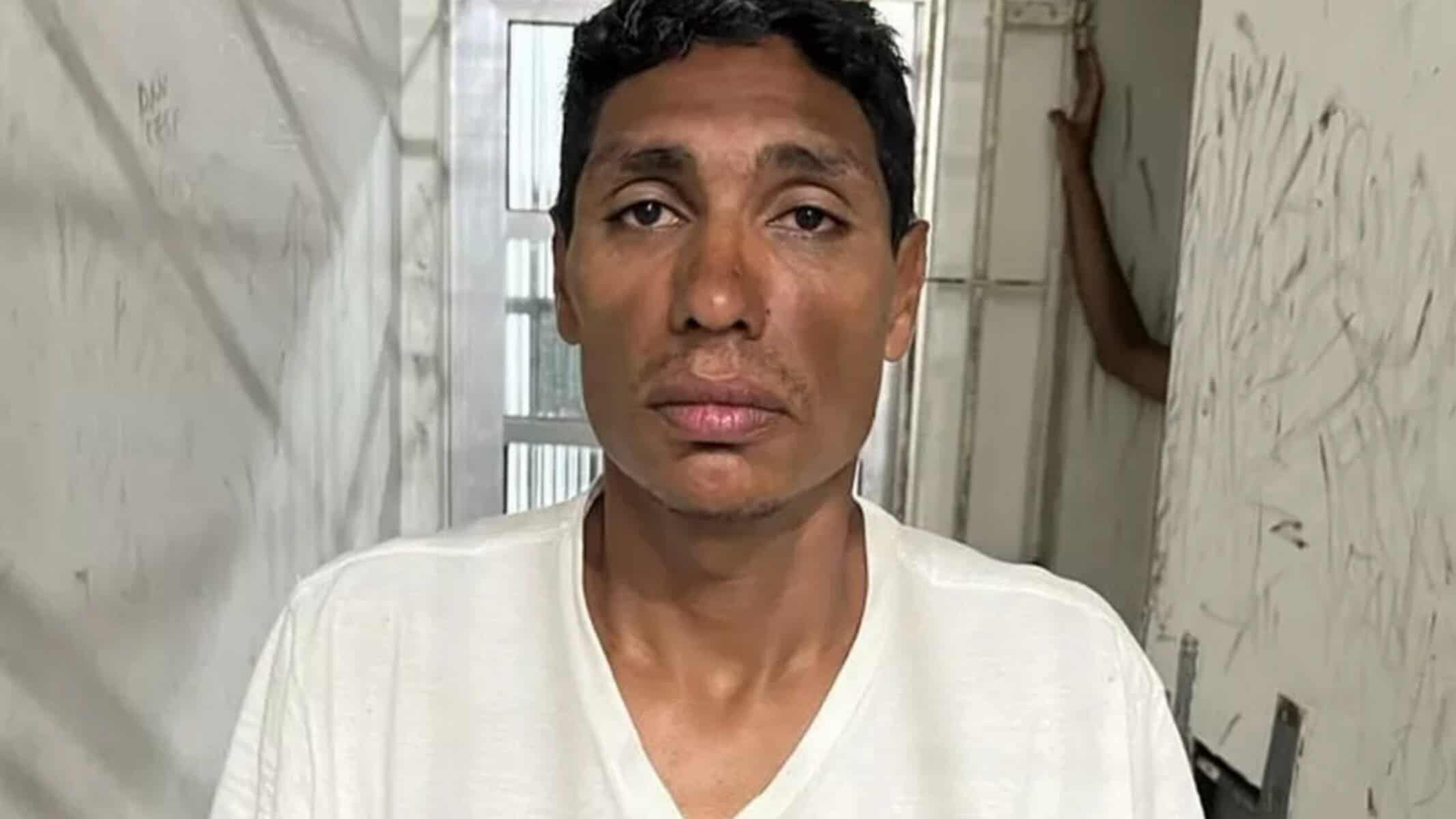 Picsart_22-04-26_16-44-16-737