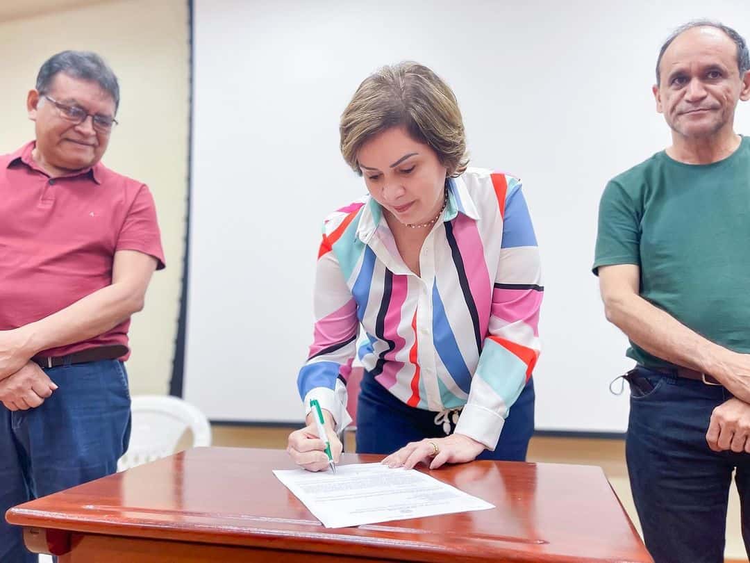 dd81ab14f060d42197970354cc4a2ce5