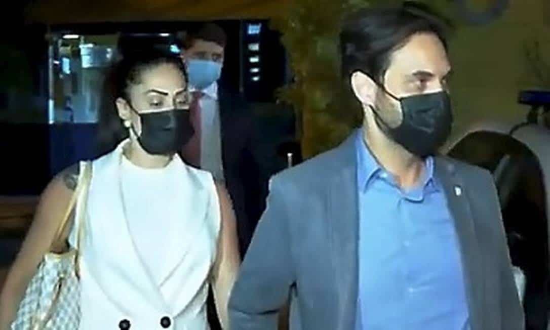 x92070366_RIRio-de-Janeiro-RJ-18032021A-16-DP-Barra-Monique-Medeiros-e-o-padrasto-o-verea.jpg.pagespeed.ic_.nLqYNH_jlP x92070366_RIRio-de-Janeiro-RJ-18032021A-16-DP-Barra-Monique-Medeiros-e-o-padrasto-o-verea.jpg.pagespeed.ic_.nLqYNH_jlP