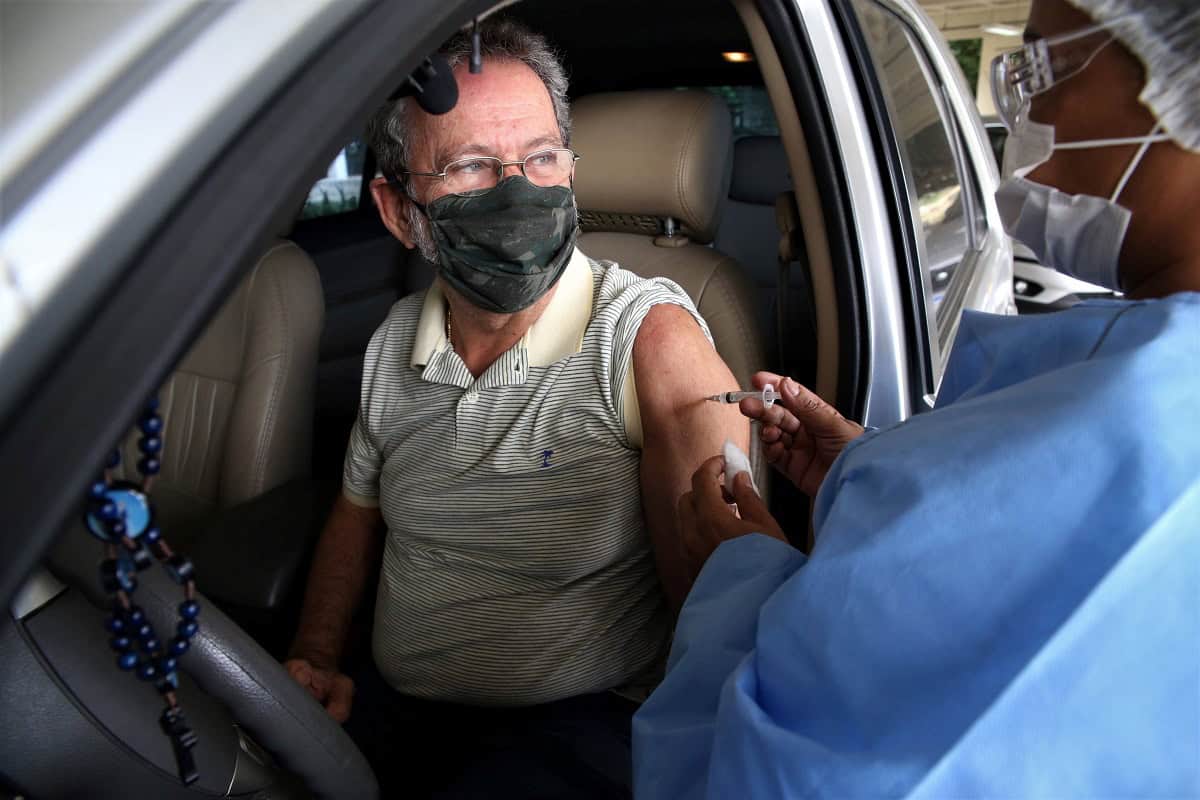 15.04-Niteroi-retoma-na-sexta-feira-a-aplicacao-da-vacina-contra-Covid-19-foto_-Douglas-Macedo 15.04-Niteroi-retoma-na-sexta-feira-a-aplicacao-da-vacina-contra-Covid-19-foto_-Douglas-Macedo