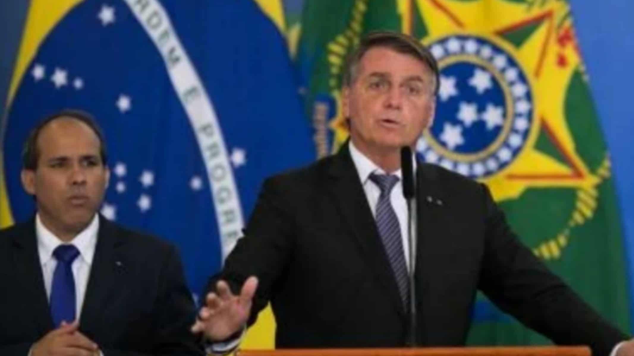 Picsart_22-05-12_16-52-41-895