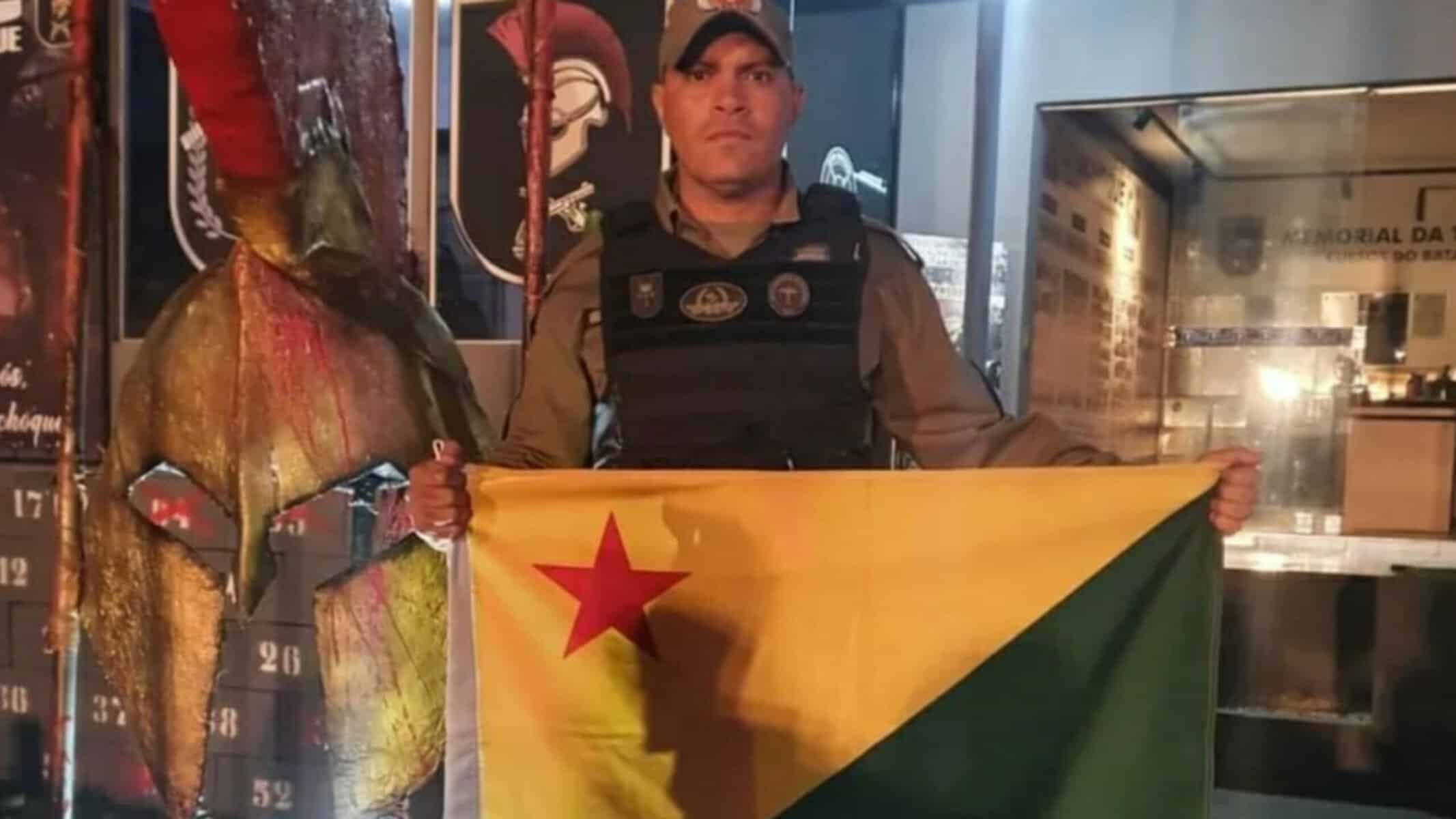 Picsart_22-05-18_20-55-07-238