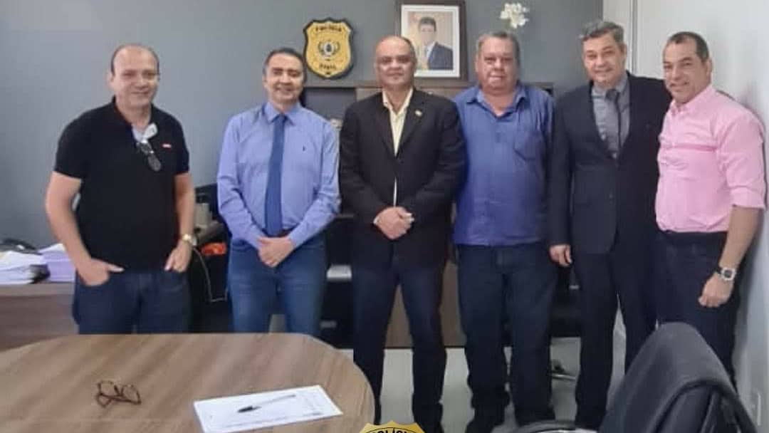 Picsart_22-05-26_16-18-55-417