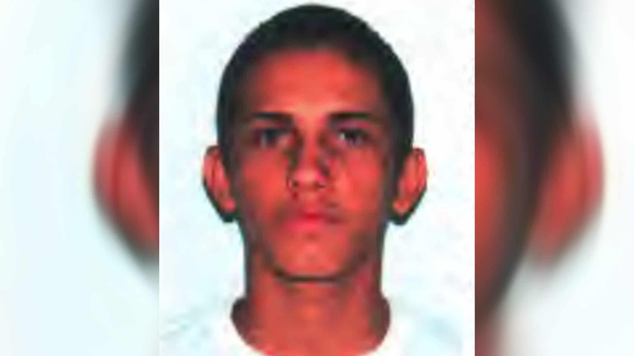 Picsart_22-06-22_18-20-25-700