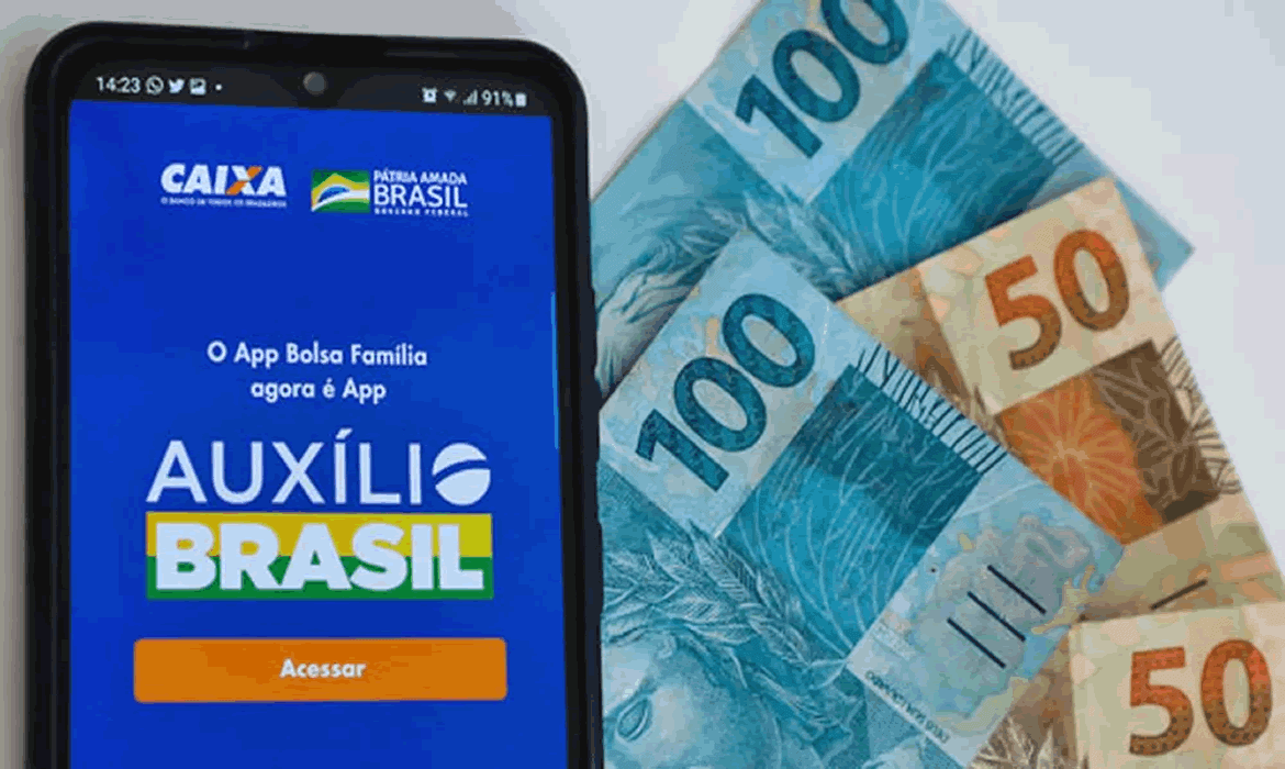 09 O repasse médio recebido pelas famílias em julho é de R$ 408,80. — Foto: André Melo Andrade/Immagini/Estadão Conteúdo