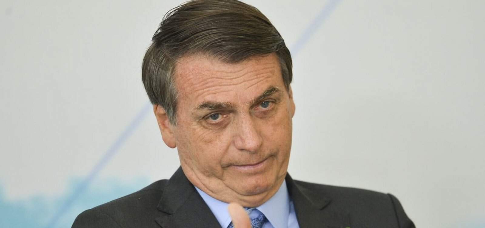 126470,livro-traz-relatos-de-caixas-de-dinheiro-na-casa-de-bolsonaro-confira-3 Foto: Divulgação