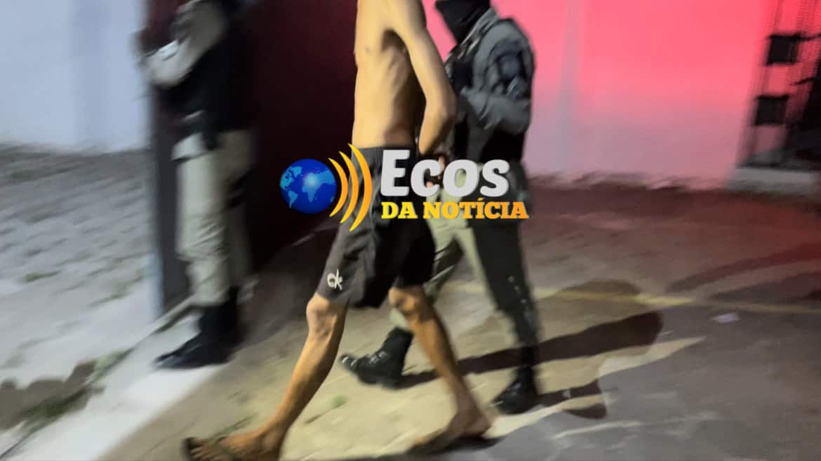 817C1A30-B567-4859-A6E3-410EB76AFB0D Droga apreendida com o menor. Foto: ecos da notícia