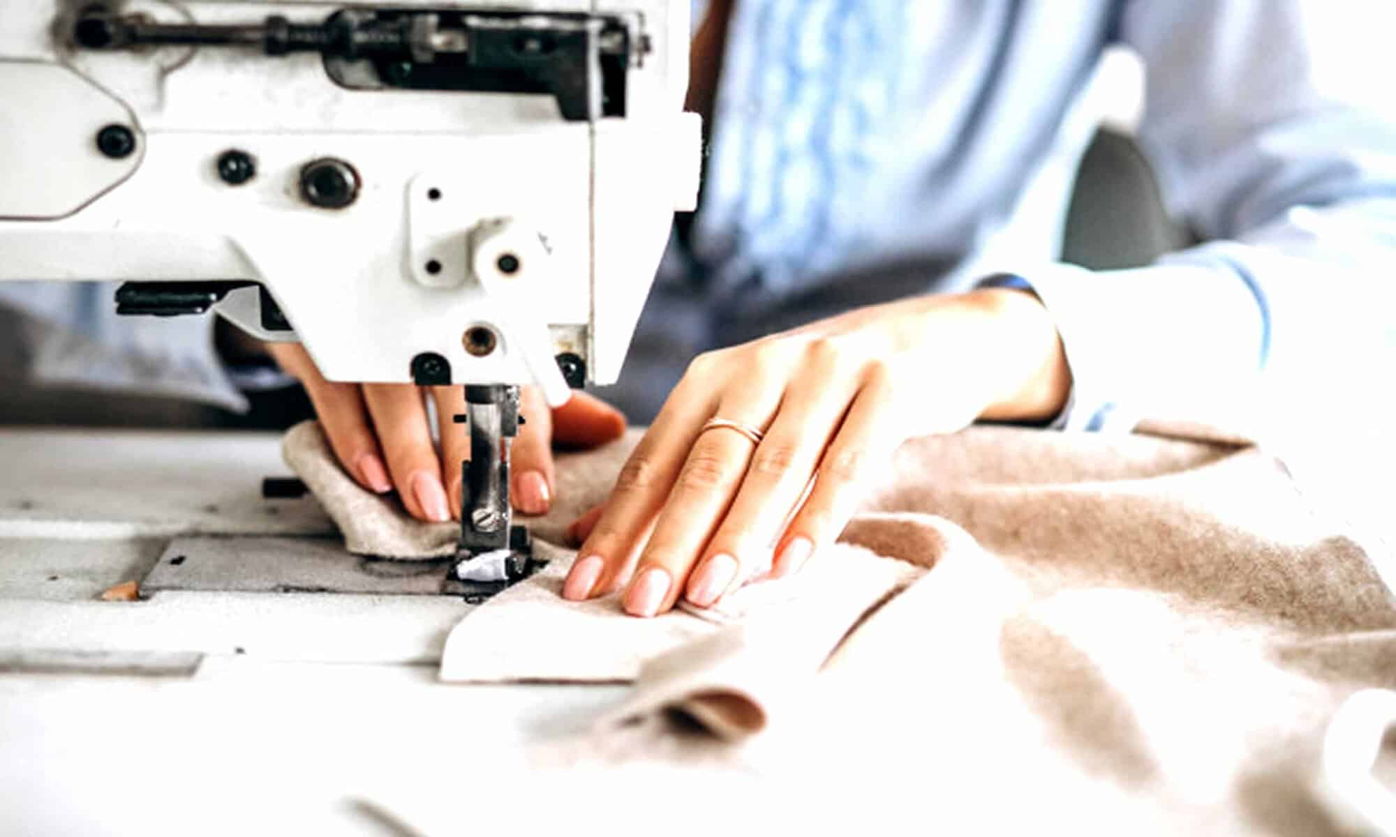 08 Há vagas para costureira. Foto: ilustração