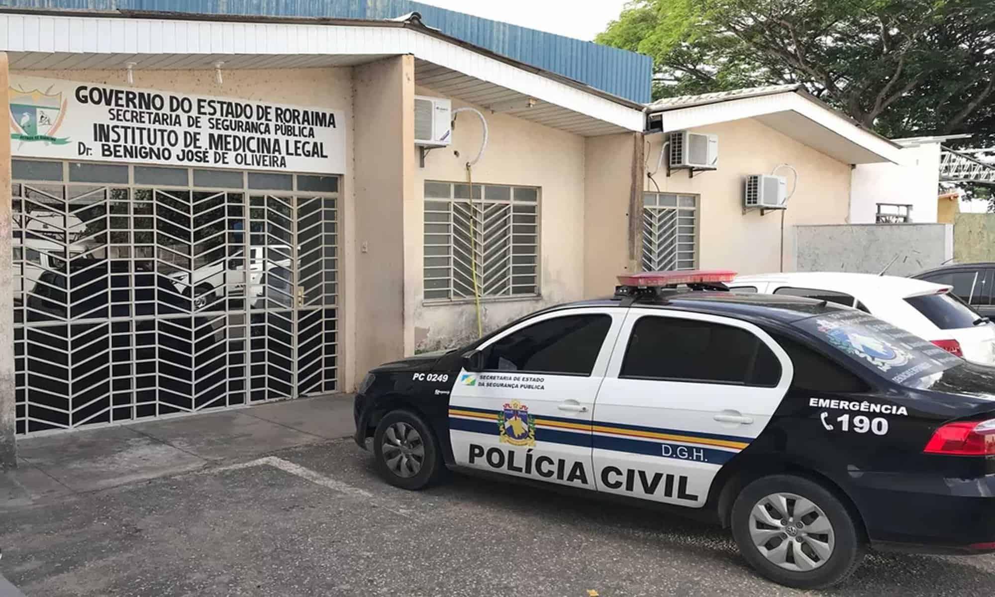 Corpo do homem foi levado ao Instituto Médico Legal (IML). — Foto: Alan Chaves/G1 RR/Arquivo