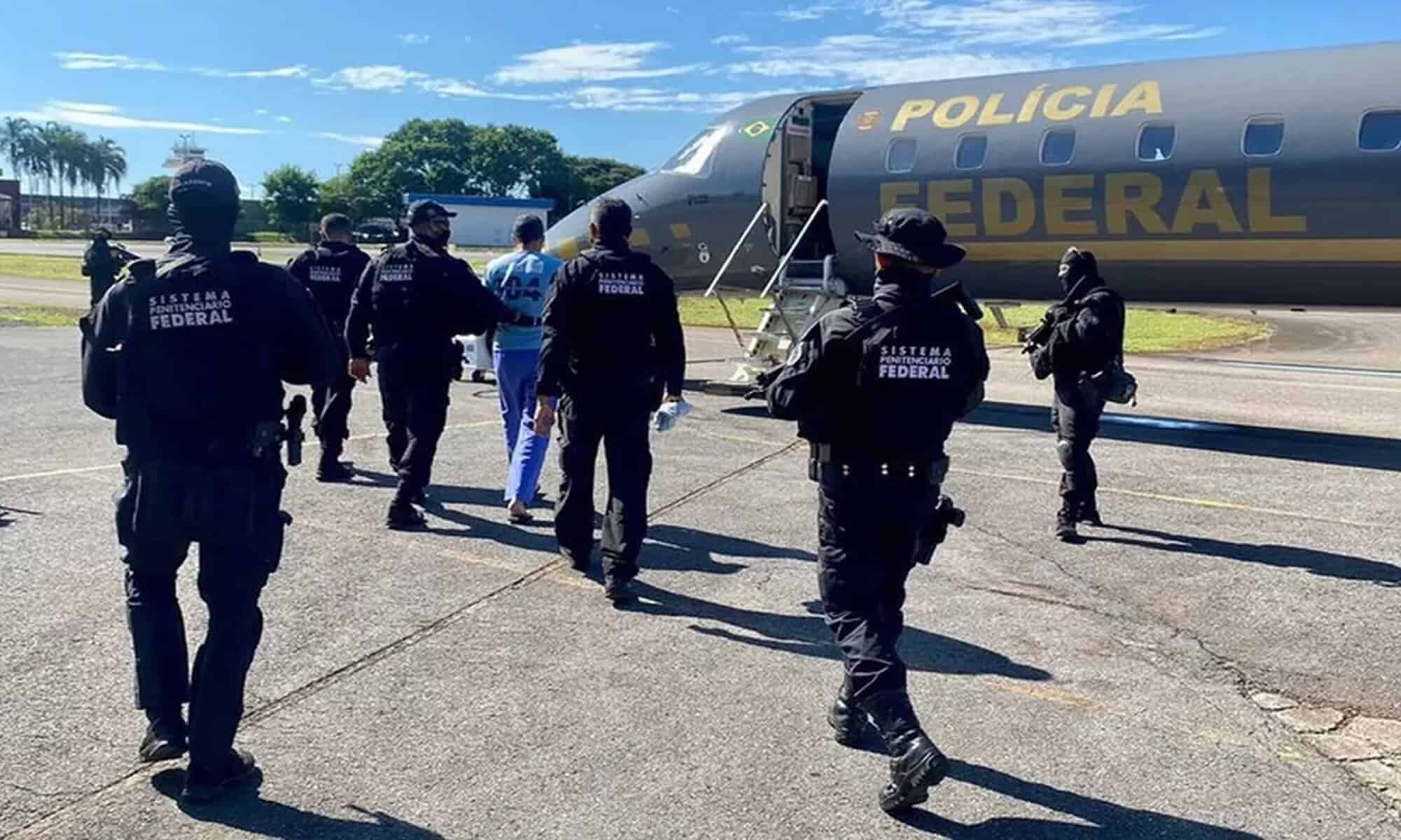 14 Em imagem de arquivo, Marco Willians Herbas Camacho, o Marcola, é transferido da Penitenciária Federal de Brasília — Foto: Depen/ Reprodução