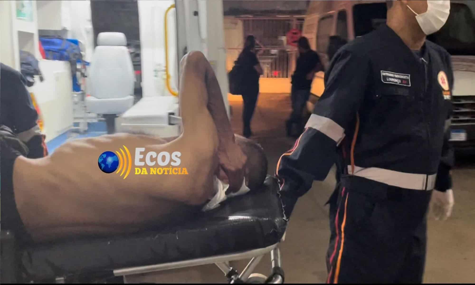 18 A vítima foi encaminhado para o Pronto Socorro de Rio Branco, onde deu entrada com com dois ferimentos provocado por arma branca, na região da nuca.