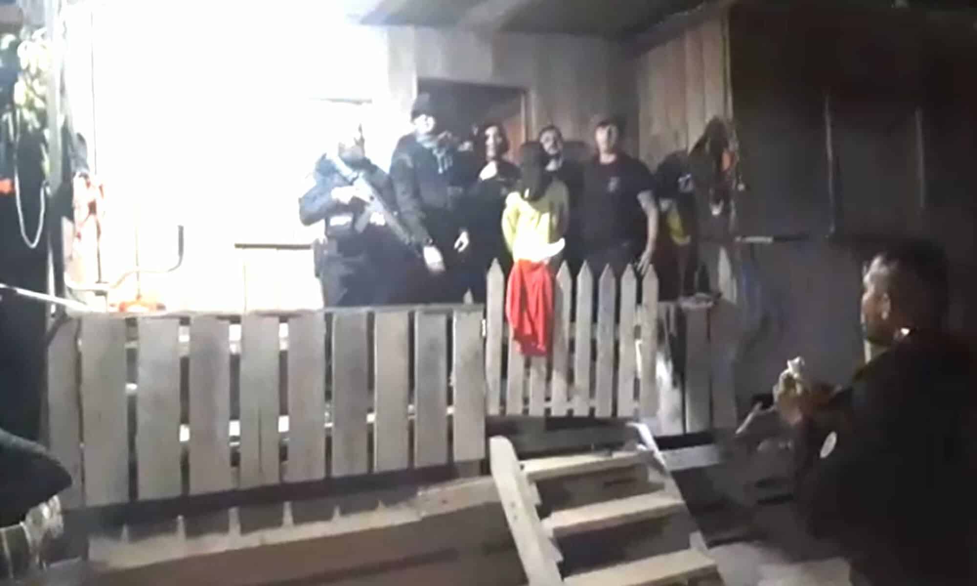 22 Após efetuar a prisão do acusado ele foi conduzido a delegacia para procedimento praxe. Foto: reprodução