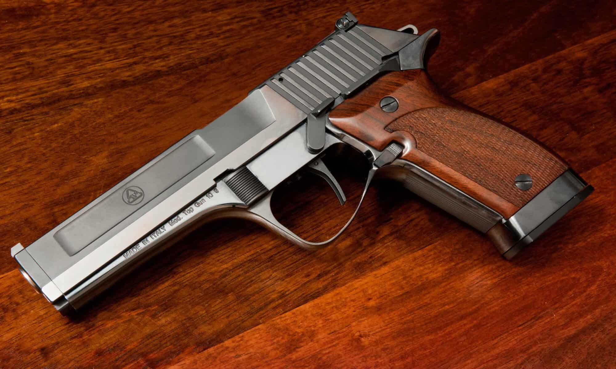 27 A bala atingiu a cabeça da vítima e, quando o socorro chegou, o homem já estava morto. Foto: Ilustração