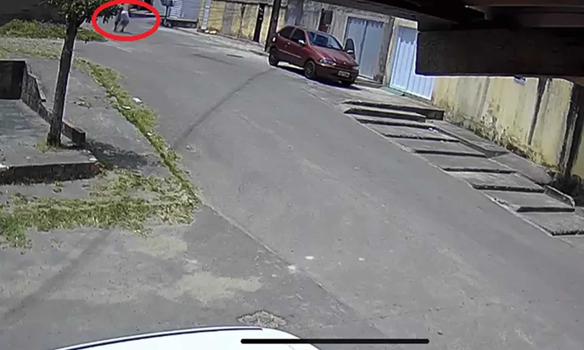 31 Mulher foi vítima de tentativa de assalto em Fortaleza — Foto: Reprodução