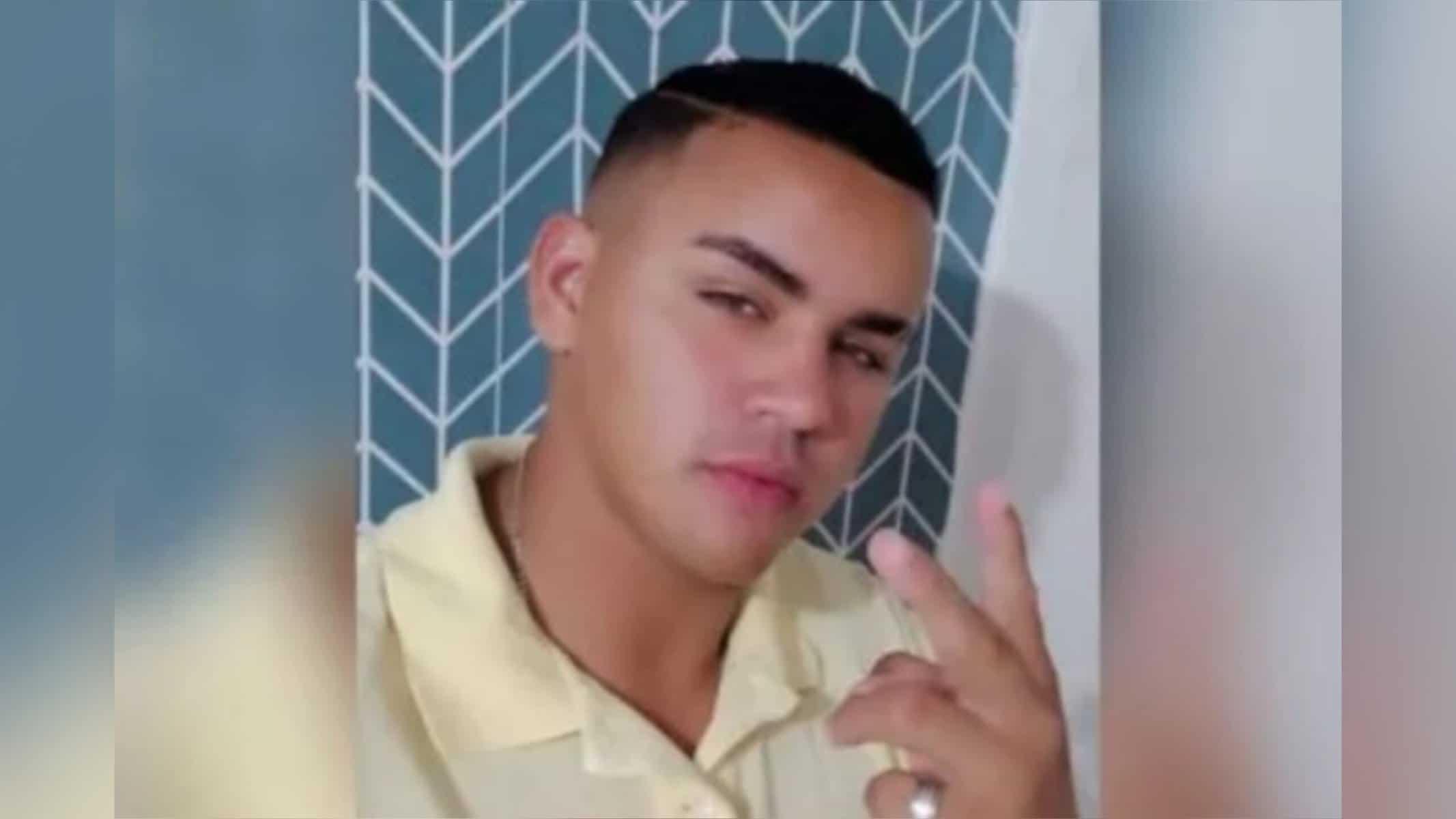 Picsart_22-08-09_19-35-59-802 Arquivo pessoal