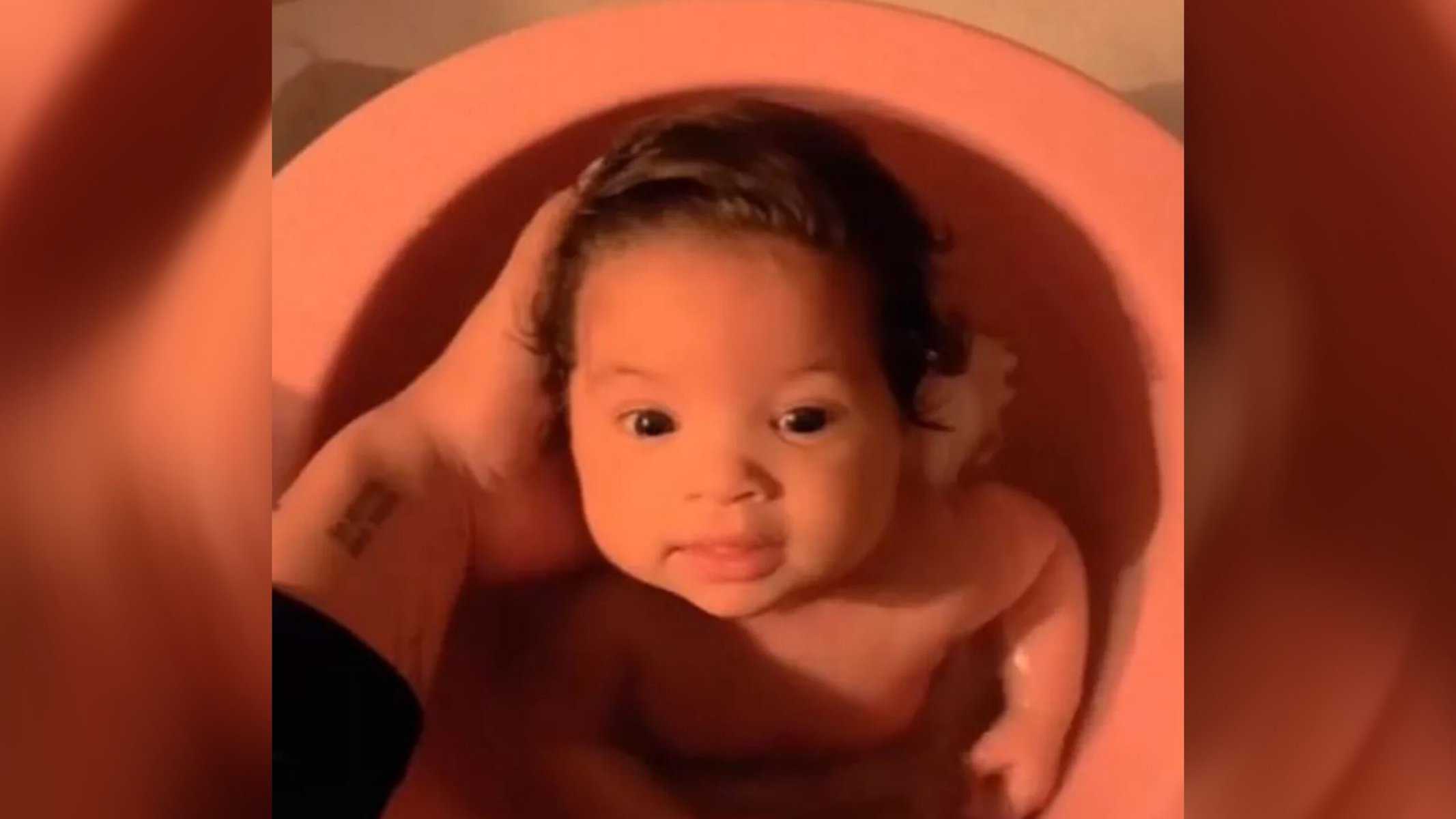 Bebê ganha noite de SPA para relaxar — Foto: Reprodução