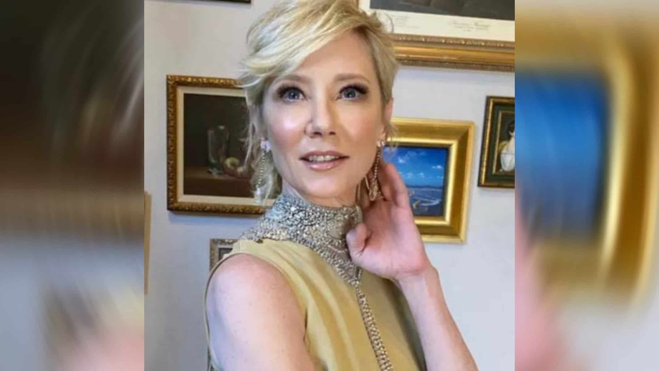 Picsart_22-08-12_20-09-25-757 Foto reprodução