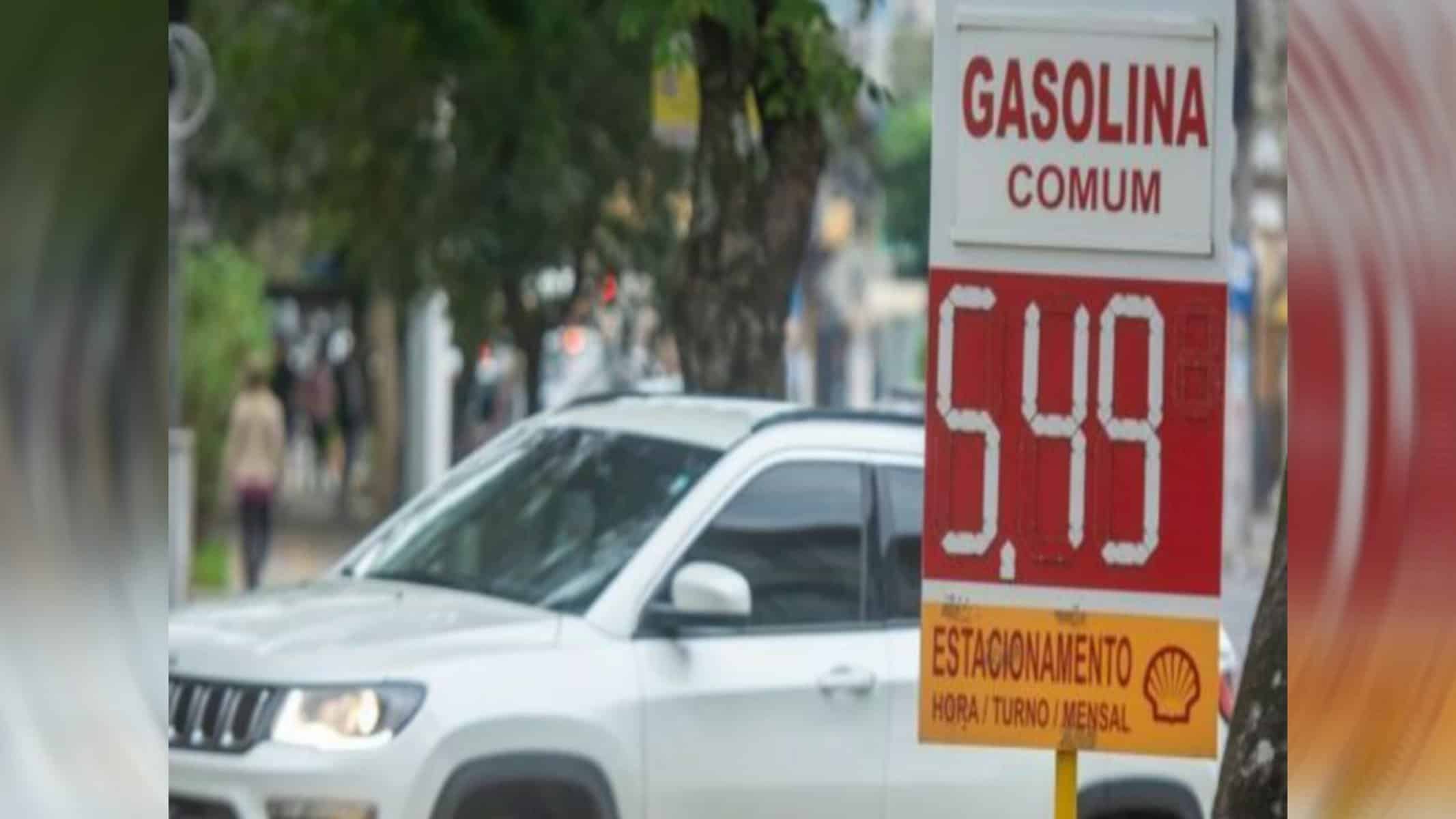 Preço médio da gasolina chegou a R$ 5,40, na semana de 14 a 19 de agosto
EVANDRO LEAL/ENQUADRAR/ESTADÃO CONTEÚDO-28/07/2022
