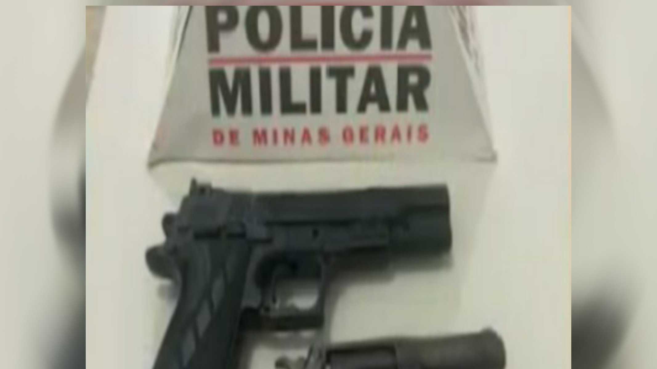 Picsart_22-08-25_17-51-15-583 Adolescente é suspeito de ter envolvimento com tráfico de drogas
REPRODUÇÃO/RECORD TV MINAS