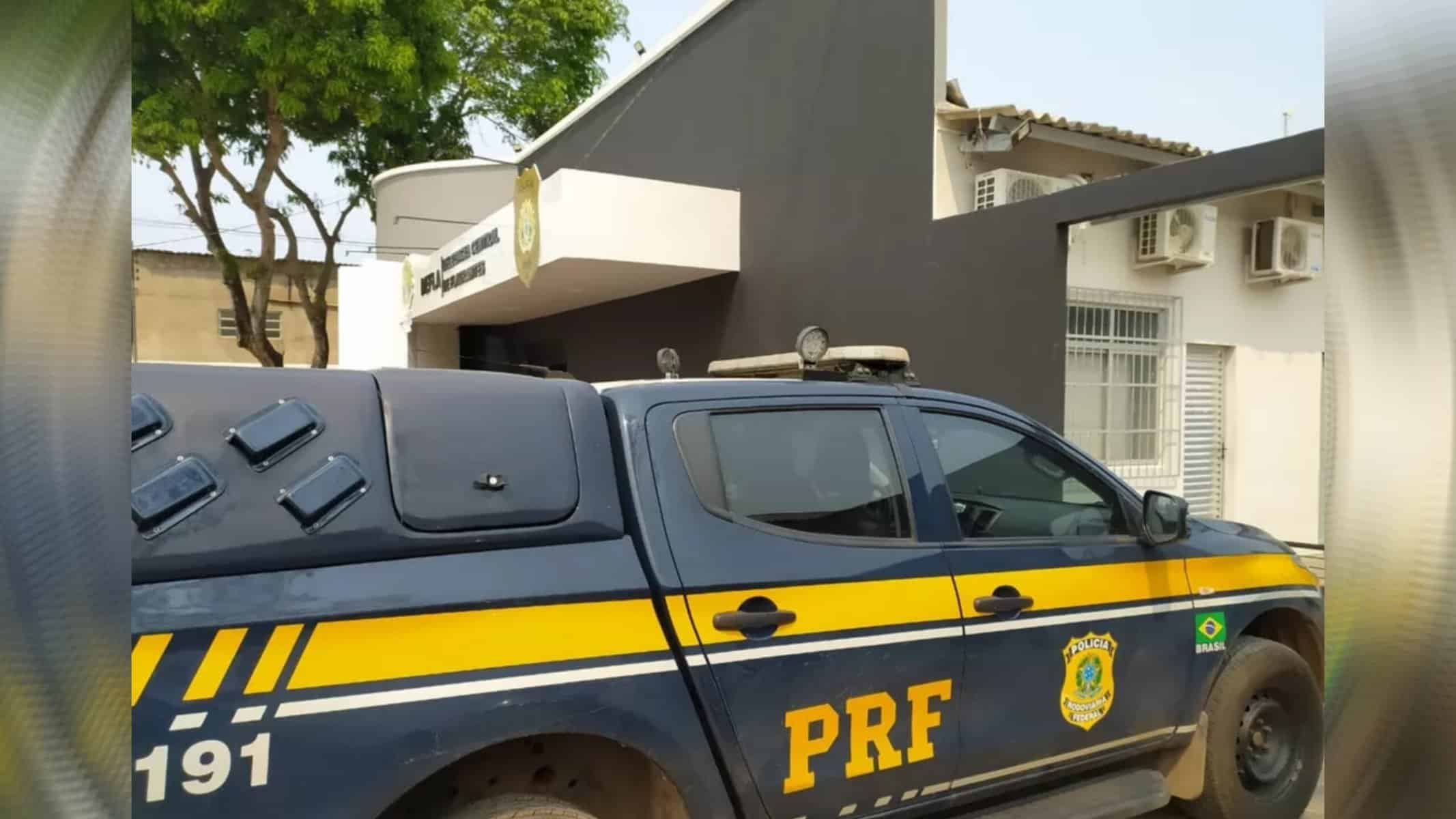 Picsart_22-08-26_15-22-16-390 Motorista foi levado para a Delegacia de Flagrantes na manhã desta sexta-feira (26) — Foto: Arquivo/PRF-AC