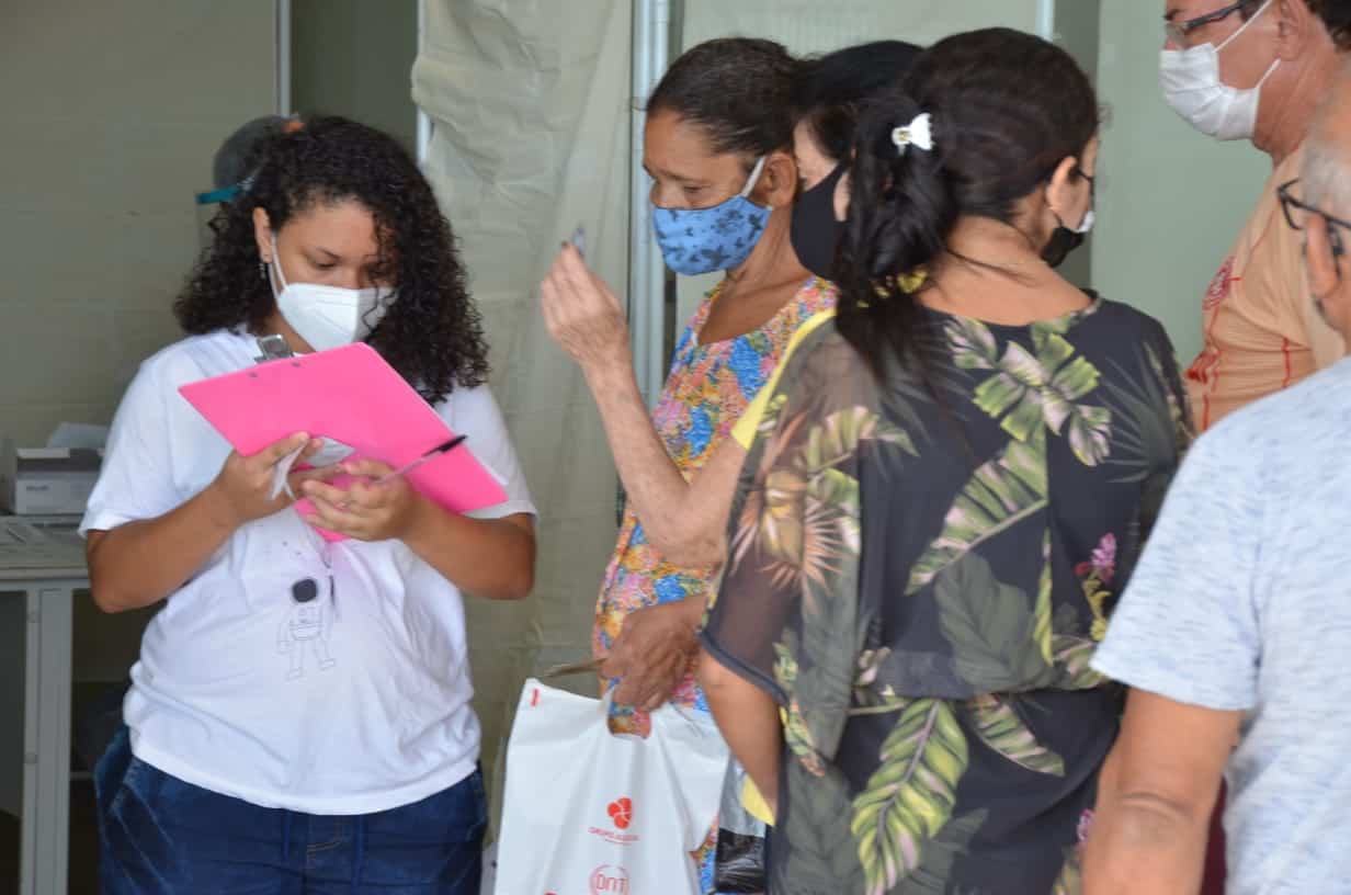 barral-filas-testagem-teste-covid-19-5 barral-filas-testagem-teste-covid-19-5