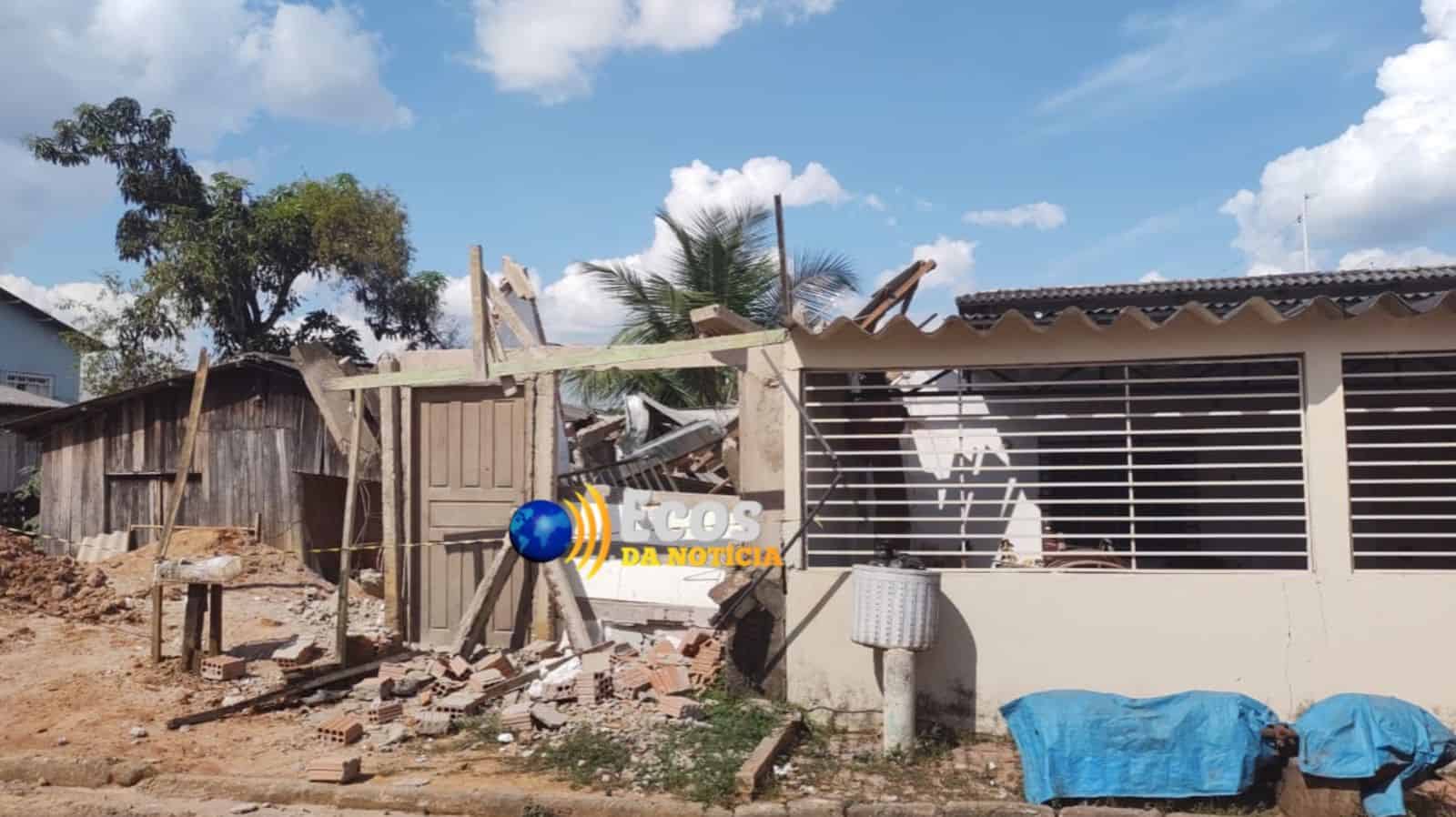 capa Residência que desabou na rua Senador Kairala. Foto: Ecos da Notícia