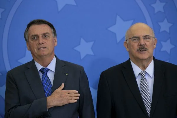 ex-ministro-Milton-Ribeiro-governo-bolsonaro-é-e-preso-pela-PF-em-são-paulo-19-600x400