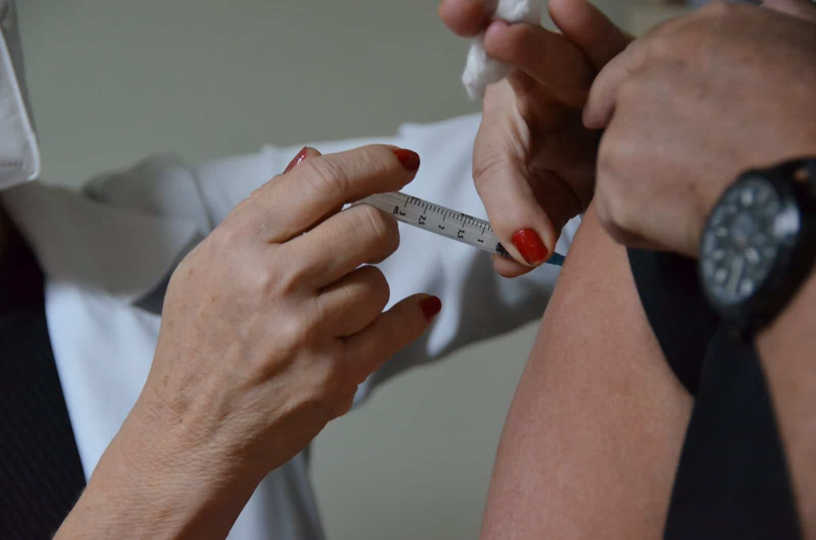 vacina-vacinacao-covid-19-coronavirus-2