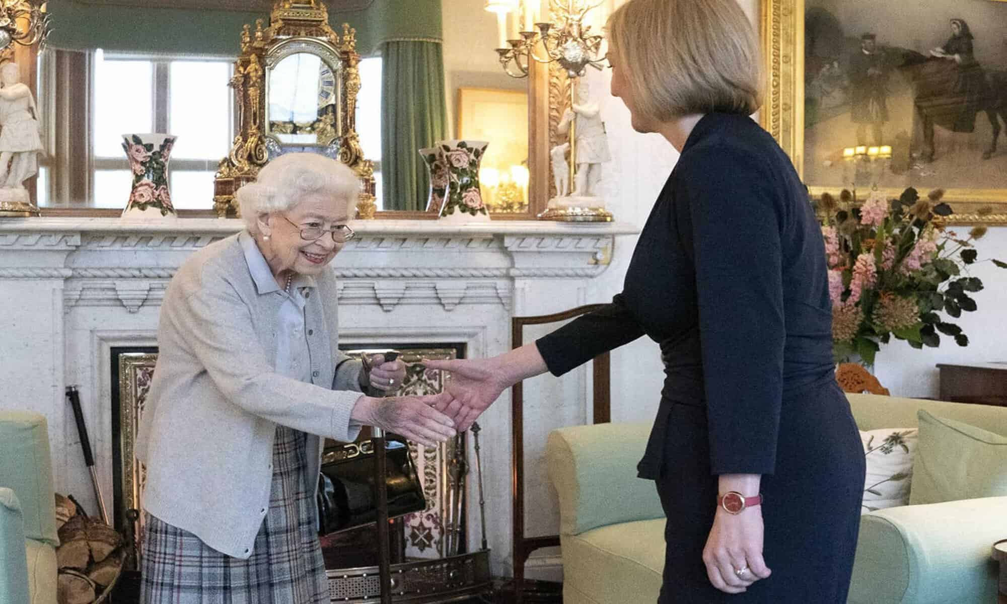 09 Rainha Elizabeth está sob cuidados médicos. Foto: reprodução