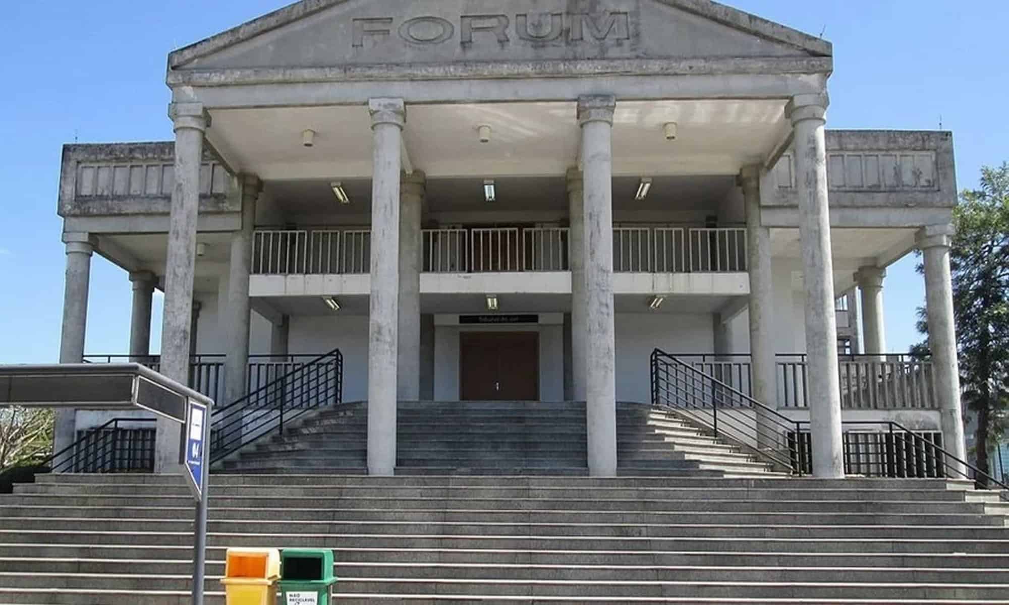 13 Fórum da Comarca de Criciúma SC. Foto: reprodução